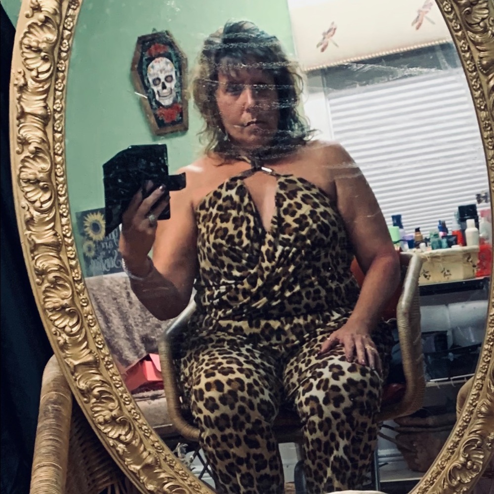JENNIFER LOPEZ CHEETAH SLEEVELESS JUMPSUIT size XL